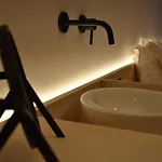 Poutrelle Guestrooms